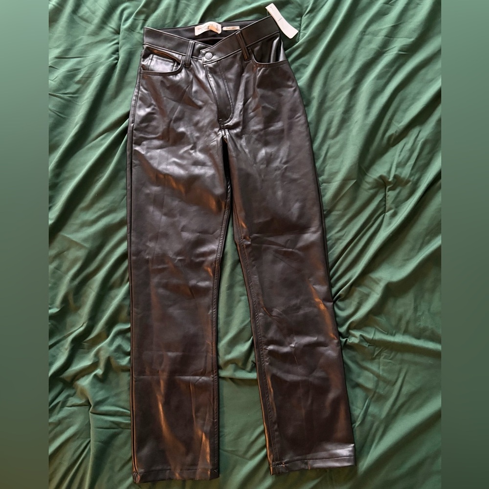 NWT Abercrombie & Fitch Vegan Leather 90s Straight Ultra High Rise Pants